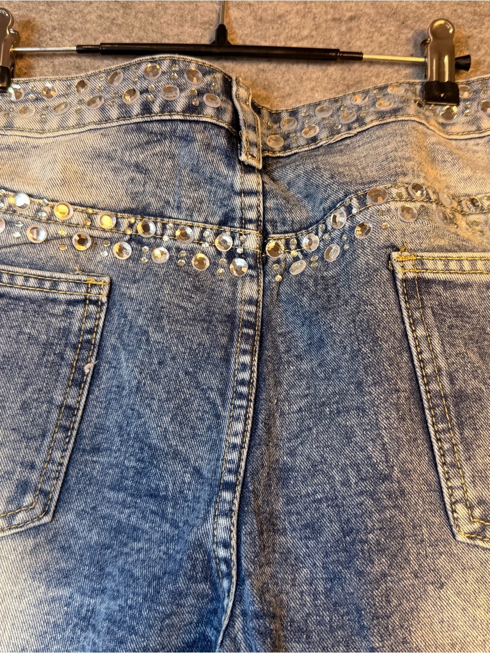 Studded Fade-Washed Y2K Trend Baggy Blue Jeans - Women's Wide Leg - Picture 6 of 8